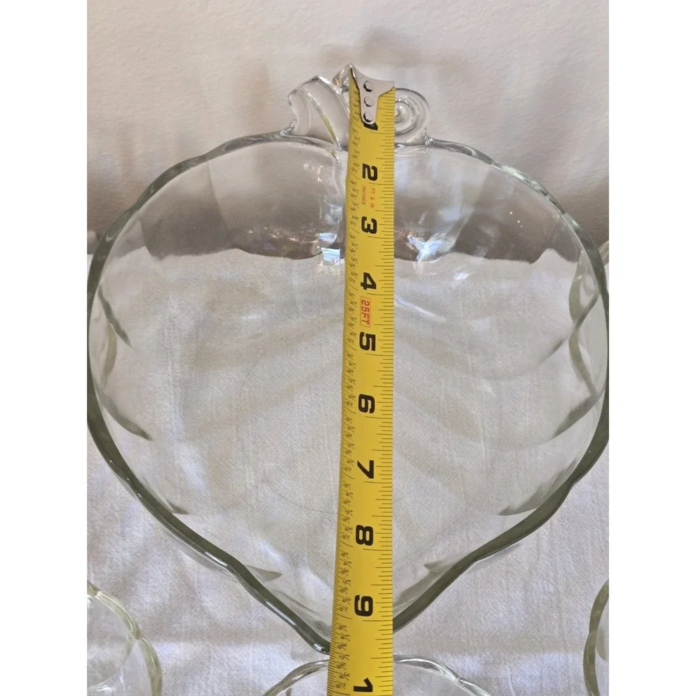 Vintage Clear Pressed Glass Leaf Bowl Set Large Serving Bowl‎ & 5 Dessert Bowls